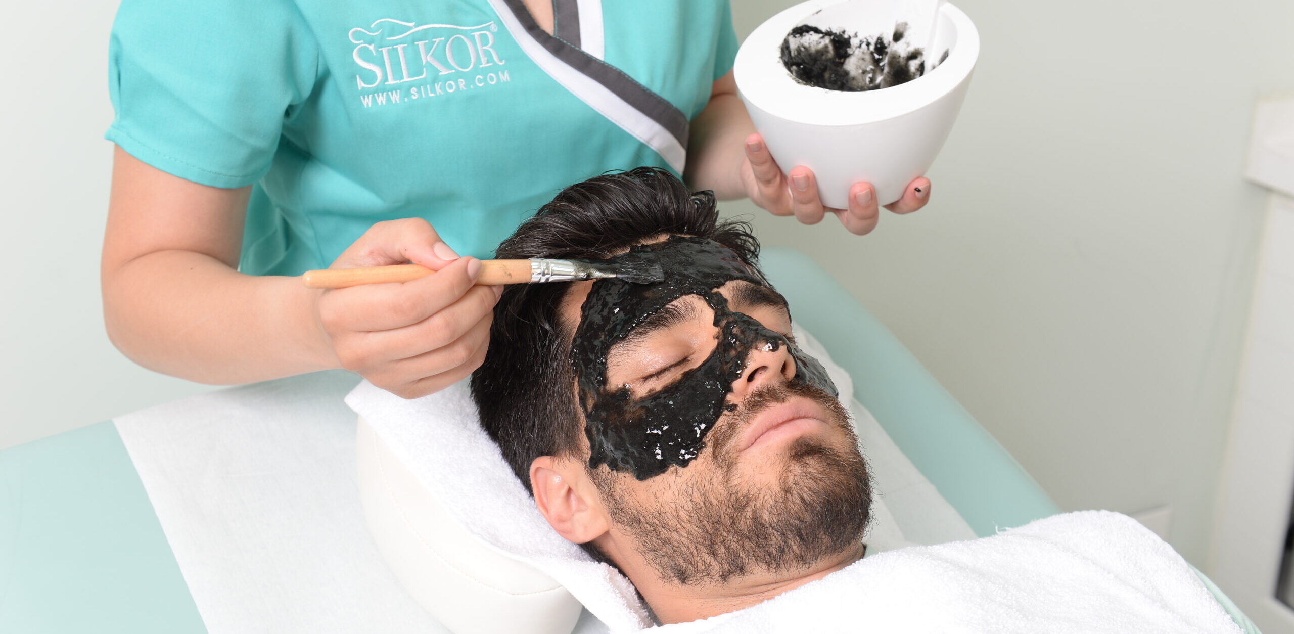 Carbon Facial